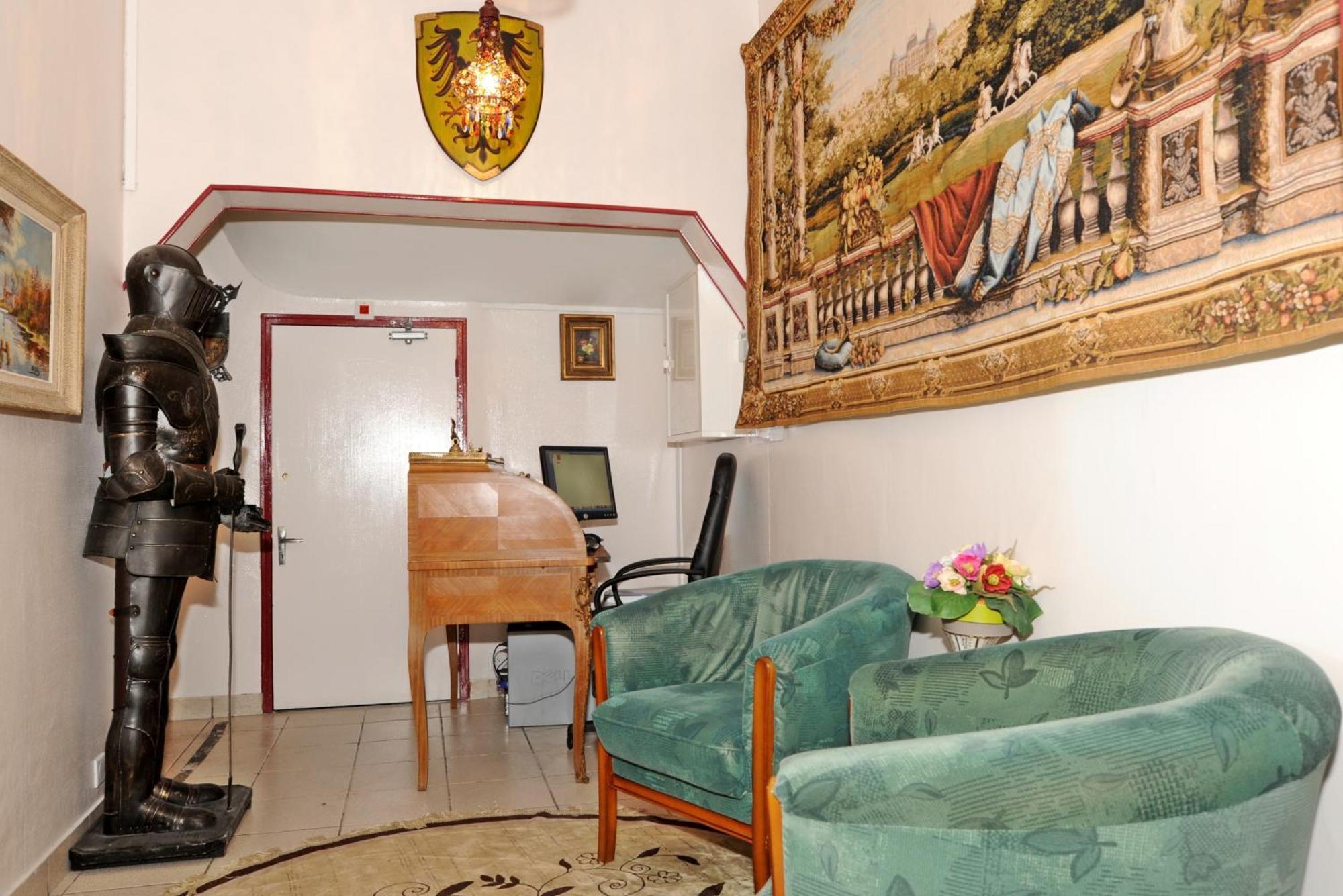 Hotel La Tour Sully-sur-Loire Bagian luar foto