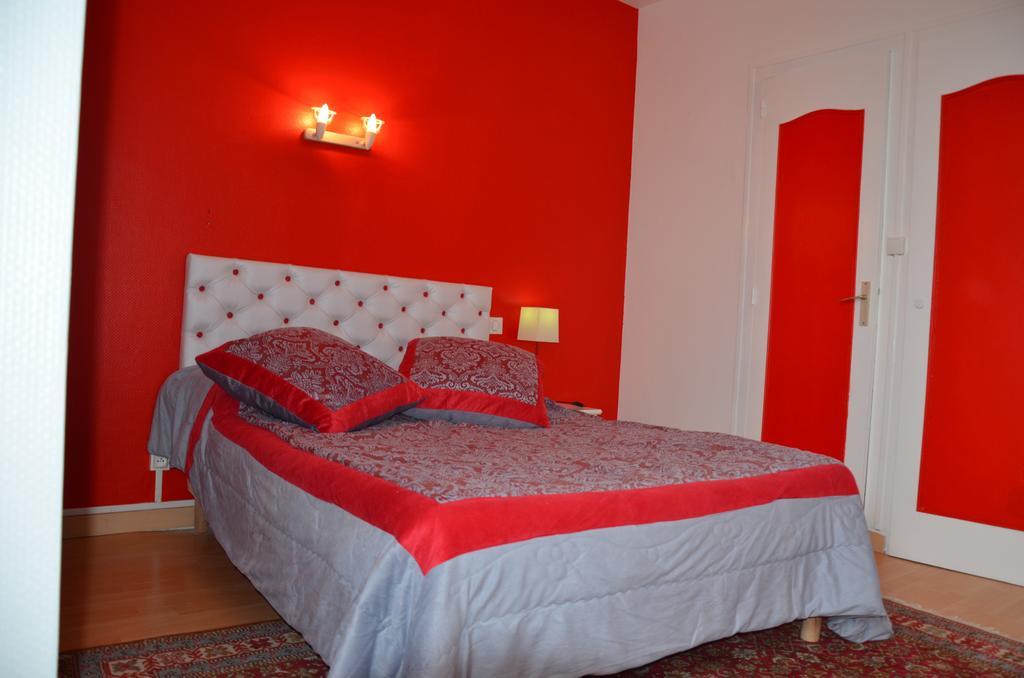 Hotel La Tour Sully-sur-Loire Bagian luar foto