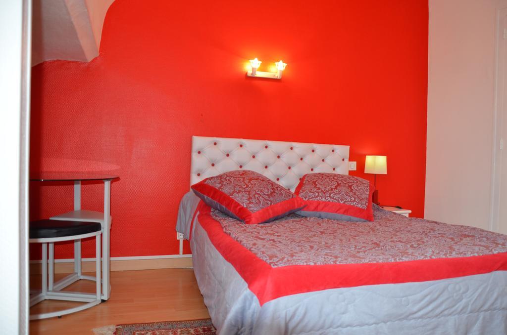 Hotel La Tour Sully-sur-Loire Ruang foto