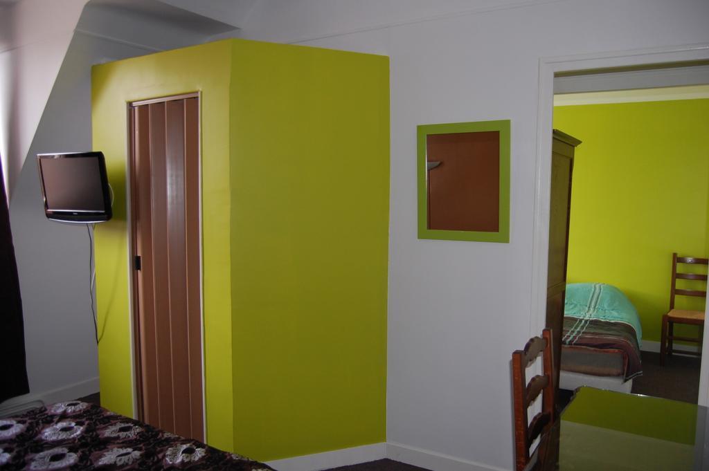 Hotel La Tour Sully-sur-Loire Ruang foto