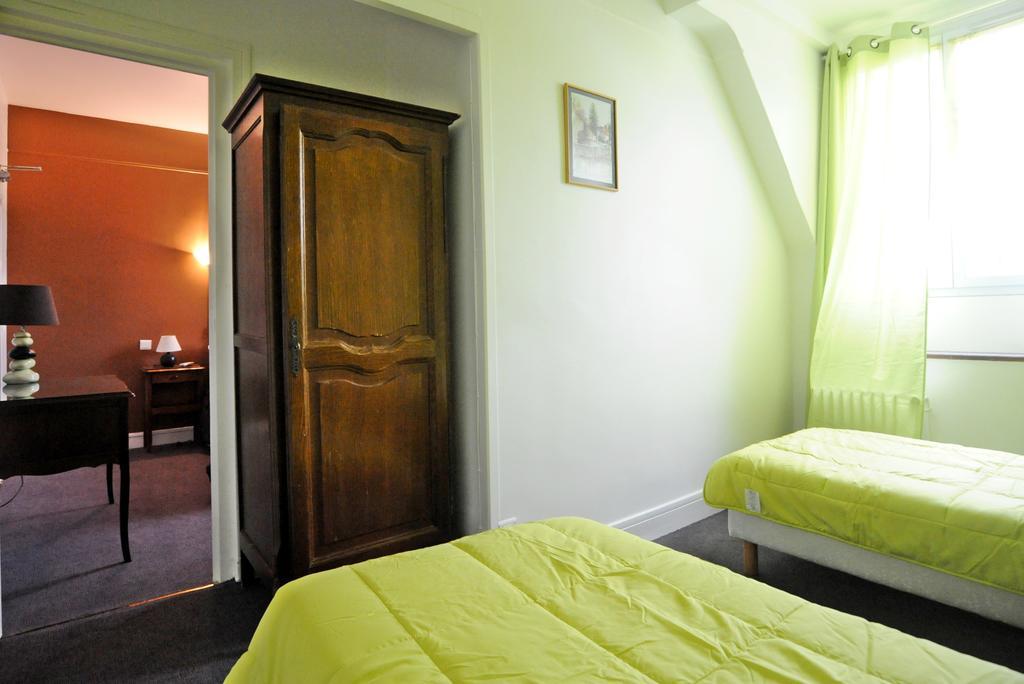 Hotel La Tour Sully-sur-Loire Ruang foto
