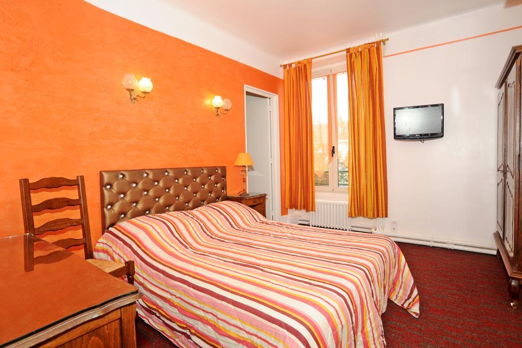 Hotel La Tour Sully-sur-Loire Ruang foto